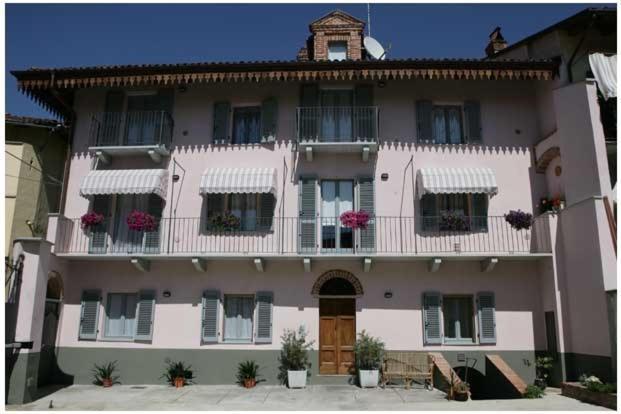 Cà Veja Apartamento Montà Exterior foto