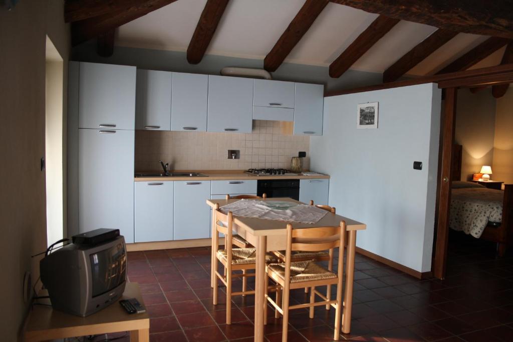 Cà Veja Apartamento Montà Quarto foto